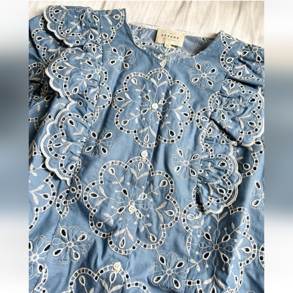 SÉZANE Jordanna Ebroidered Scalloped Button Front Top Denim  Blue 34 - Picture 4 of 14